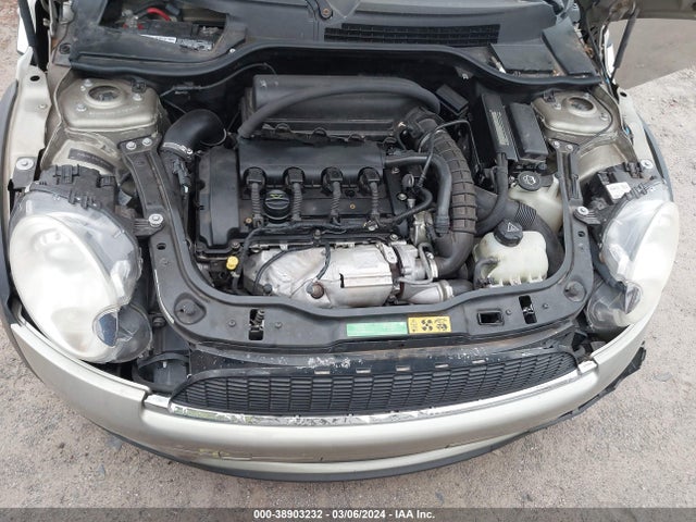 2009 MINI COOPER S CLUBMAN WMWMM33549TP91916 Photo 9