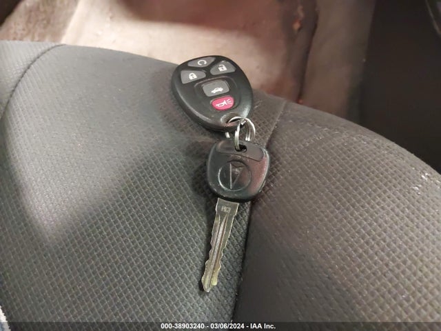 2005 PONTIAC GRAND PRIX VIN: 2G2WP522351354371
