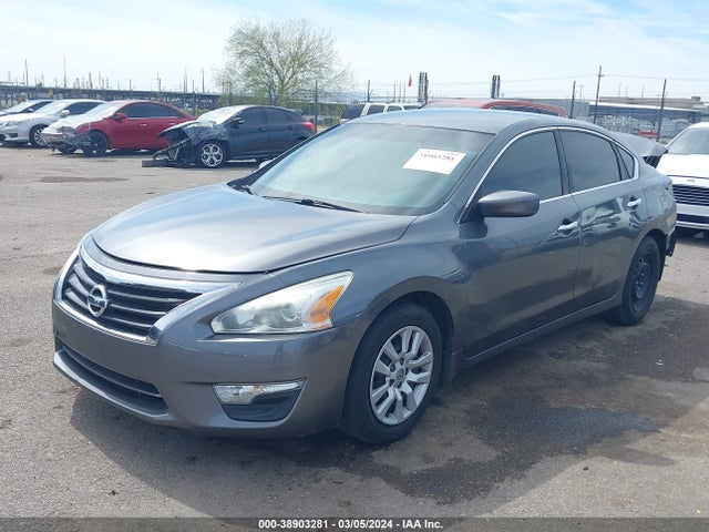 Nissan Altima 2.5 S 2015 1N4AL3AP3FN352595 Image 2