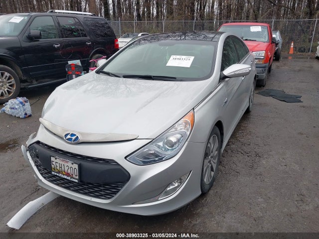 Hyundai Sonata Hybrid Limited 2015 KMHEC4A49FA127785 Image 2