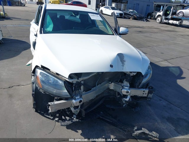 55SWF4JB4HU229499 Mercedes-Benz C 300 Luxury/sport