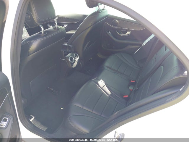 55SWF4JB4HU229499 Mercedes-Benz C 300 Luxury/sport