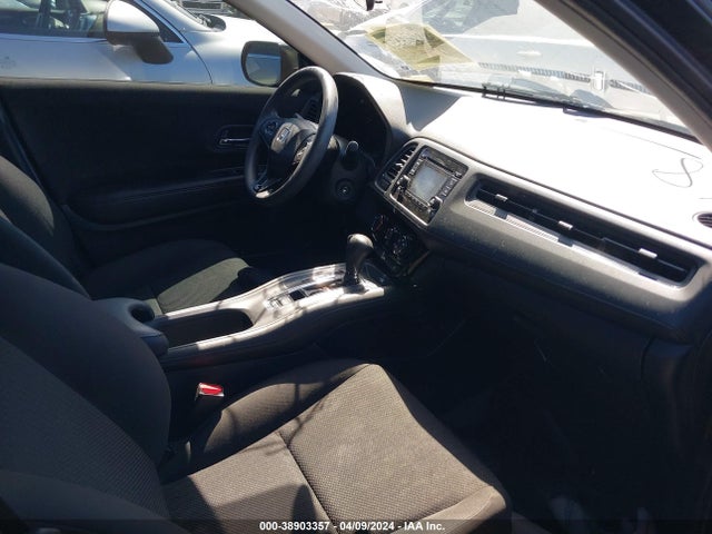 Honda HR-V LX 2018 3CZRU5H37JG705053 Image 5