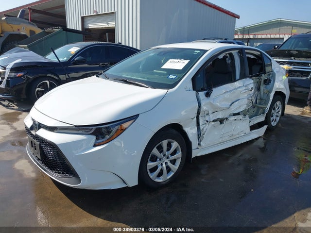 Toyota COROLLA LE 2022 5YFEPMAE1NP361320 Image 2