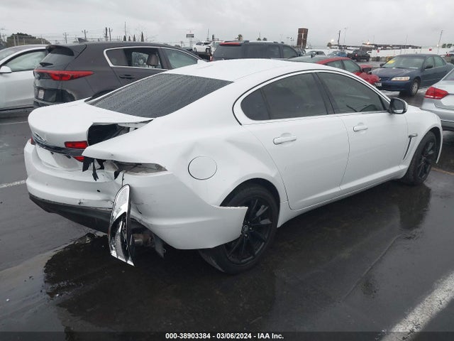2013 JAGUAR XF SAJWA0ES9DPS87144 Photo 3