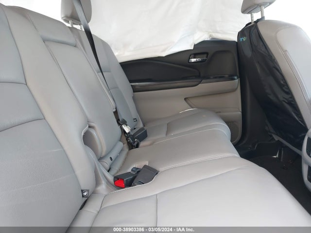 Honda Pilot Touring 2016 5FNYF5H96GB023747 Image 8
