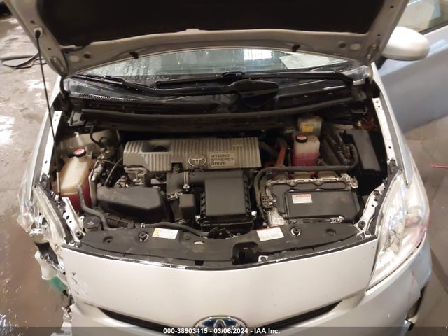 Toyota Prius Two 2015 JTDKN3DU7F1978345 Image 10
