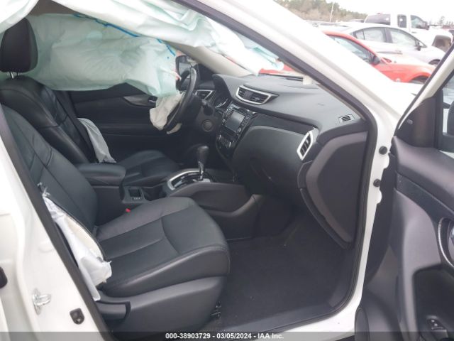 5N1AT2MV4FC860368 Nissan Rogue Sl