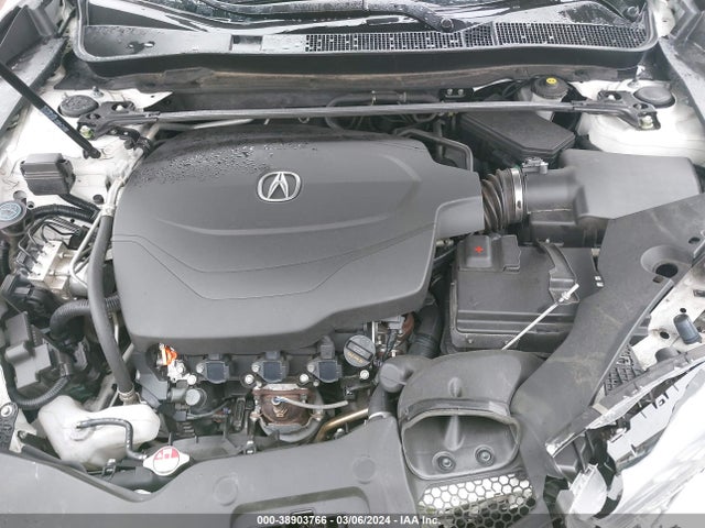 Acura TLX 2018 19UUB3F69JA000794 Image 10