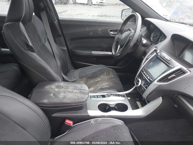 Acura TLX 2018 19UUB3F69JA000794 Image 5