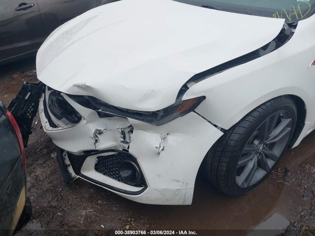 Acura TLX 2018 19UUB3F69JA000794 Image 6