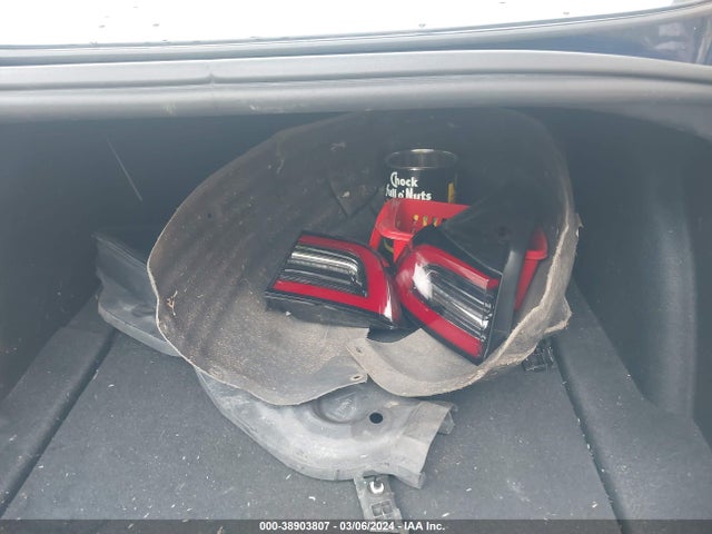 Tesla Model 3 Long Range Dual Motor All-wheel Drive 2022 5YJ3E1EBXNF110822 Image 12