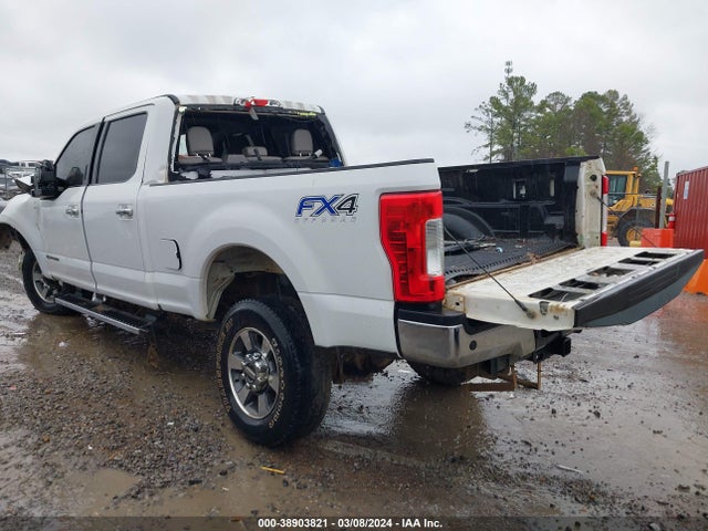 Ford F-250 Xlt 2018 1FT7W2BT3JEB47403 Image 3