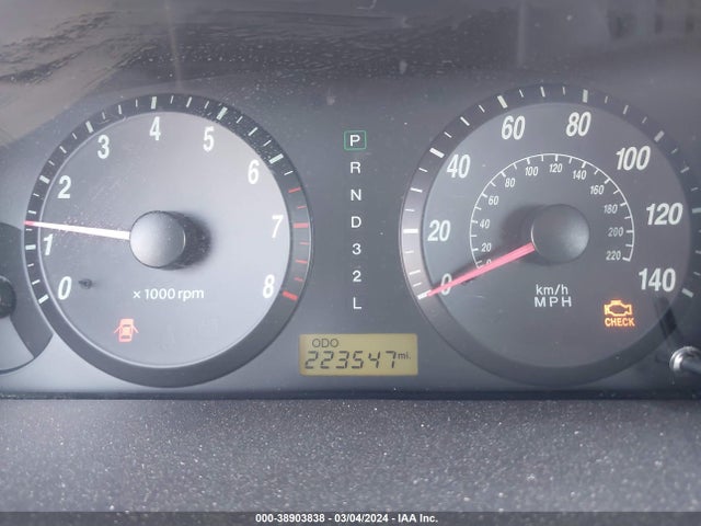 2005 HYUNDAI ELANTRA GLS/GT VIN: KMHDN46D35U926201