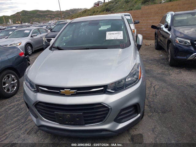 Chevrolet TRAX LS 2019 3GNCJKSB0KL317200 Image 12