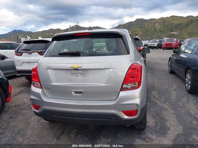 Chevrolet TRAX LS 2019 3GNCJKSB0KL317200 Image 16