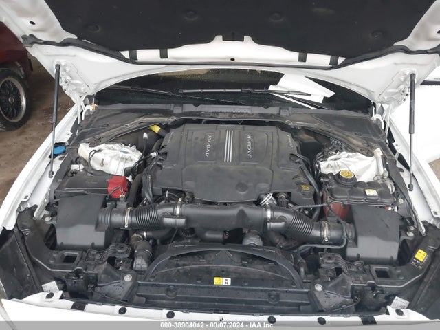 2017 JAGUAR XE SAJAE4BV6HCP13051 Photo 9