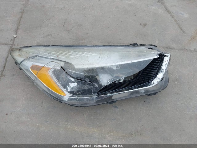 Ford ESCAPE SE 2018 1FMCU0GD1JUB86020 Image 12
