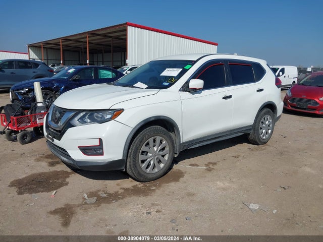 Nissan ROGUE S 2017 KNMAT2MV2HP589942 Image 2