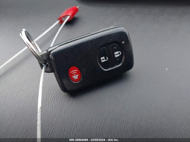 Toyota Prius Two 2015 JTDKN3DU6F0465464 Image 11