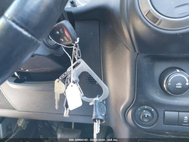 1C4HJWDG2GL113550 Jeep Wrangler Unlimited Sport