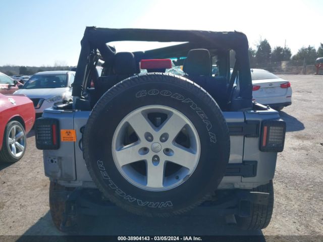 1C4HJWDG2GL113550 Jeep Wrangler Unlimited Sport