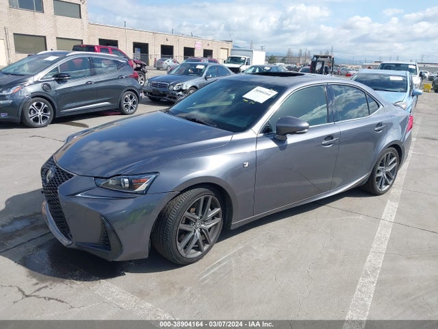 Lexus IS 300 2018 JTHBA1D20J5068003 Image 2