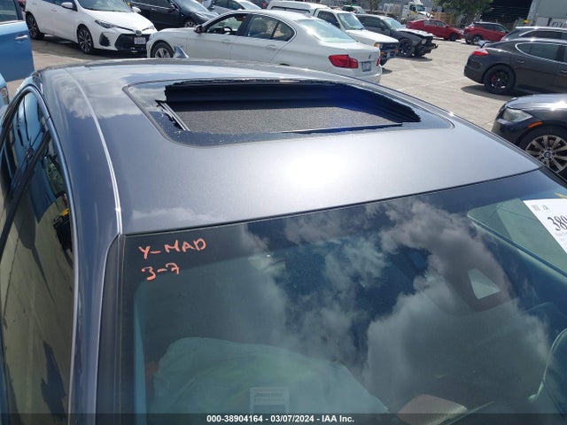 Lexus IS 300 2018 JTHBA1D20J5068003 Image 6