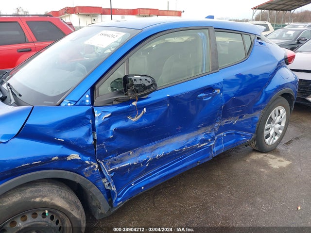 Toyota C-HR LE 2020 JTNKHMBX3L1093366 Image 17