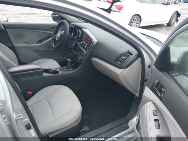 5XXGM4A70EG262354 KIA Optima Lx