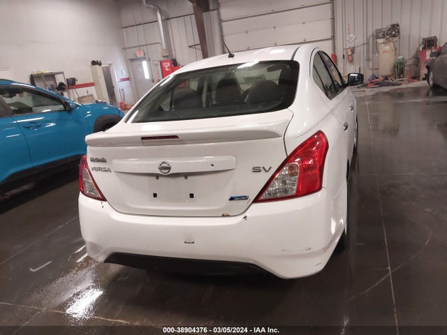 Nissan Versa 1.6 Sv 2015 3N1CN7AP8FL802572 Image 17