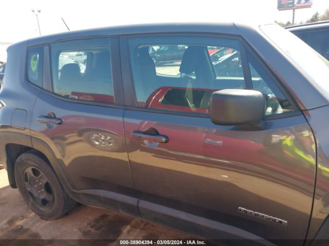 ZACCJAAT5GPC68930 Jeep Renegade Sport