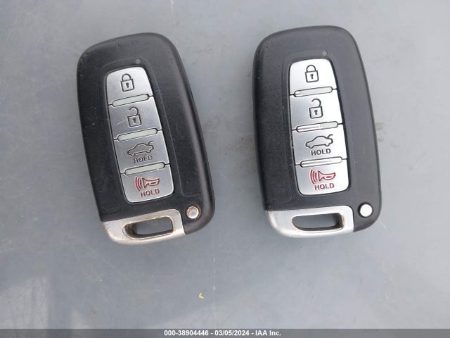 Hyundai Genesis 3.8 Base 2016 KMHHT6KJ9GU136712 Image 11
