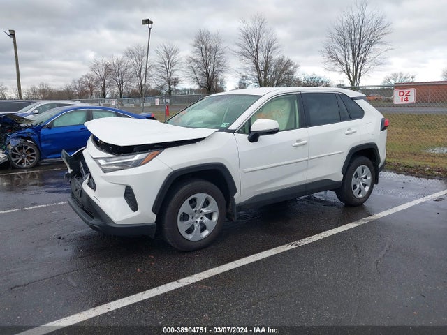 Toyota RAV4 LE 2023 JTMG1RFV6PD094312 Image 2