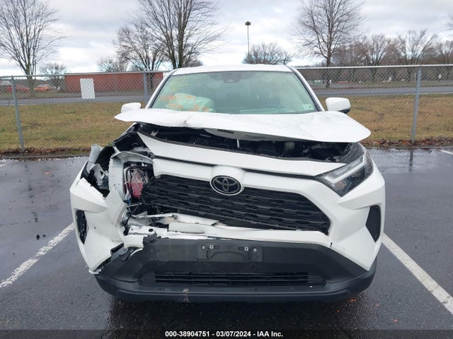 Toyota RAV4 LE 2023 JTMG1RFV6PD094312 Image 6