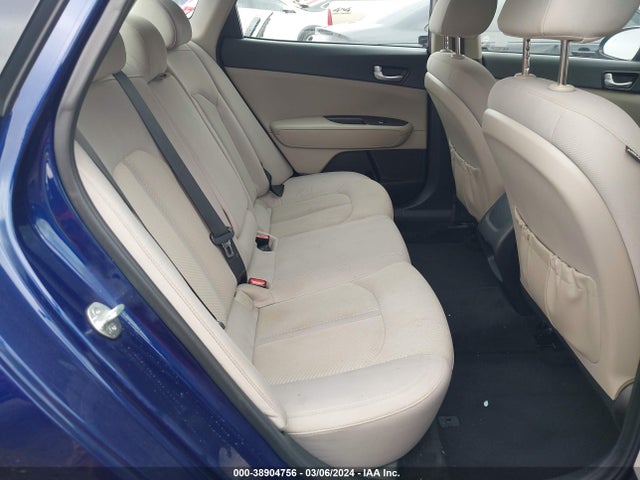KIA Optima Lx 2018 5XXGT4L33JG256779 Image 8
