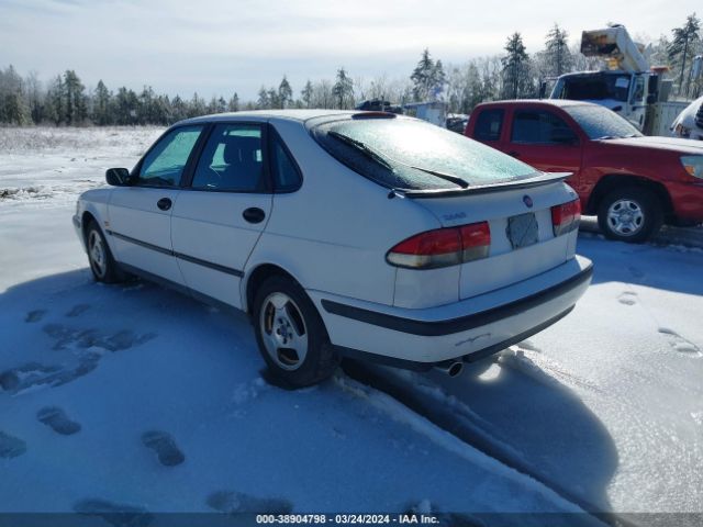 1999 SAAB 9-3 YS3DD58NXX2028690 Photo 2