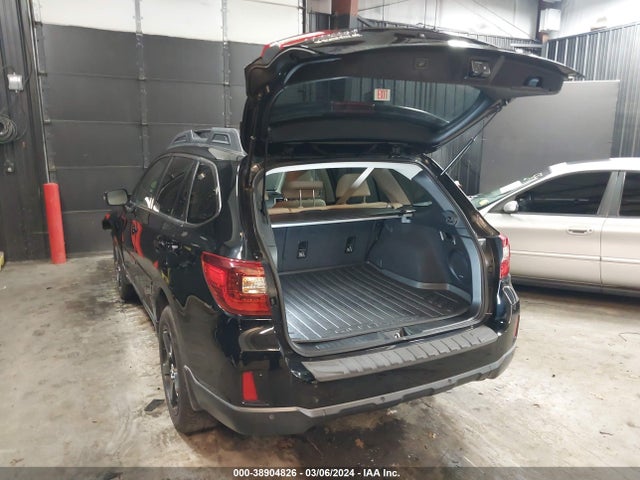 Subaru Outback 3.6r Limited 2017 4S4BSENC5H3216886 Image 3