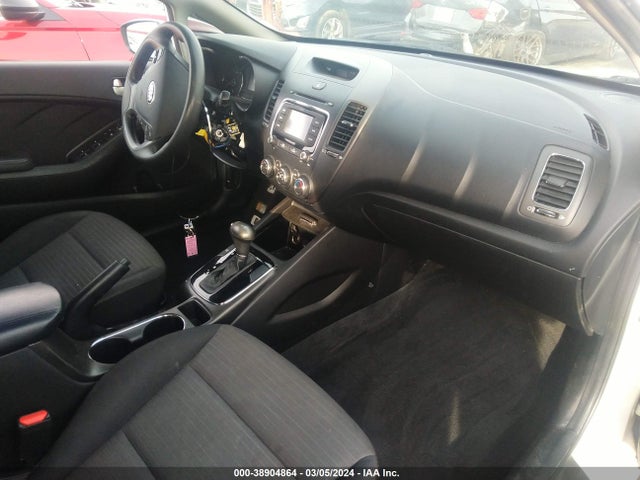 KIA FORTE LX 2017 3KPFL4A77HE123026 Image 5