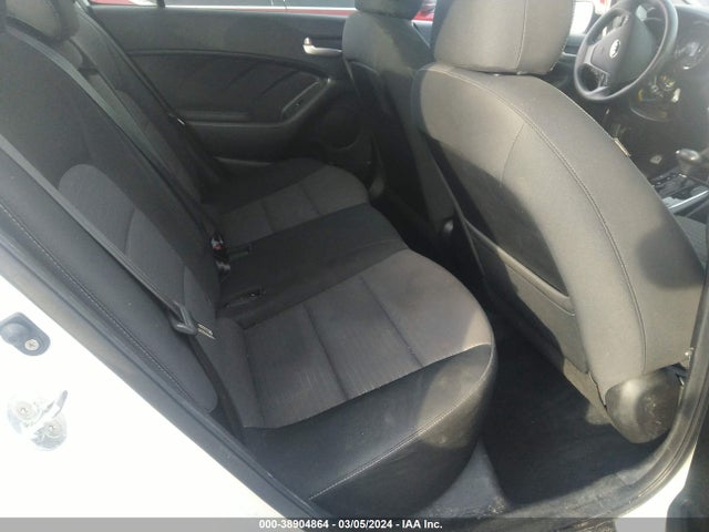 KIA FORTE LX 2017 3KPFL4A77HE123026 Image 8