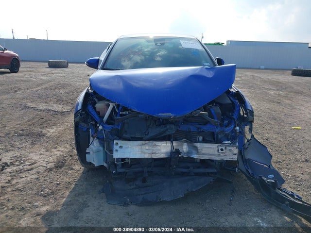 Toyota C-HR LE 2019 NMTKHMBX5KR083183 Image 12