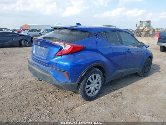 Toyota C-HR LE 2019 NMTKHMBX5KR083183 Image 4