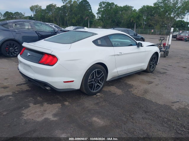 Ford Mustang Ecoboost Premium Fastback 2022 1FA6P8TH7N5100215 Image 4