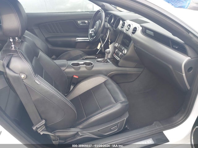 Ford Mustang Ecoboost Premium Fastback 2022 1FA6P8TH7N5100215 Image 5