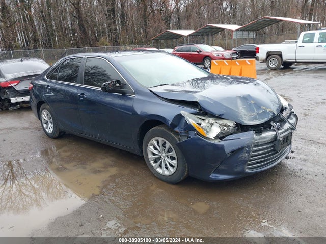 Toyota CAMRY LE 2016 4T4BF1FK0GR540684 Image 1