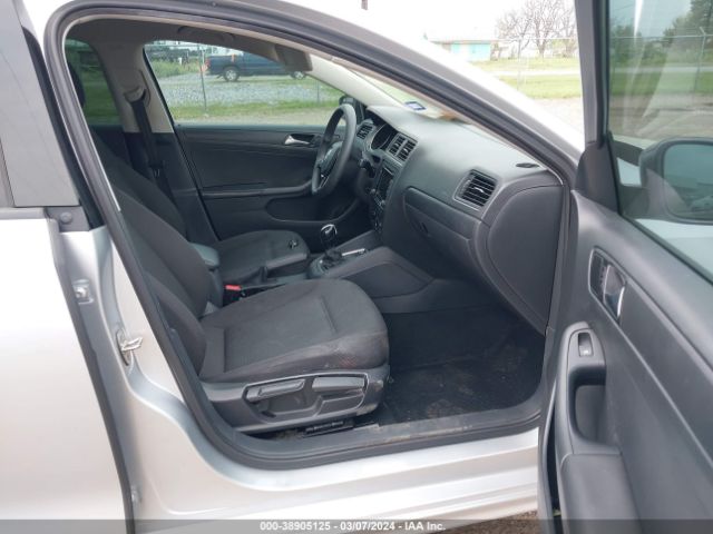 3VW2K7AJ2FM316229 Volkswagen Jetta 2.0l S