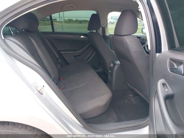 3VW2K7AJ2FM316229 Volkswagen Jetta 2.0l S