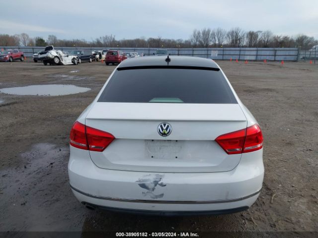 1VWBS7A34FC056421 Volkswagen Passat 1.8t Se