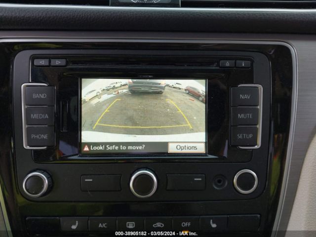 1VWBS7A34FC056421 Volkswagen Passat 1.8t Se