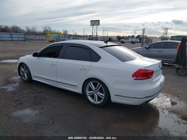 1VWBS7A34FC056421 Volkswagen Passat 1.8t Se